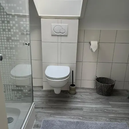 Ferienwohnung דירה דונאו-אשינגן